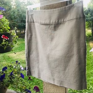 Banana republic tan size6 midi skirt